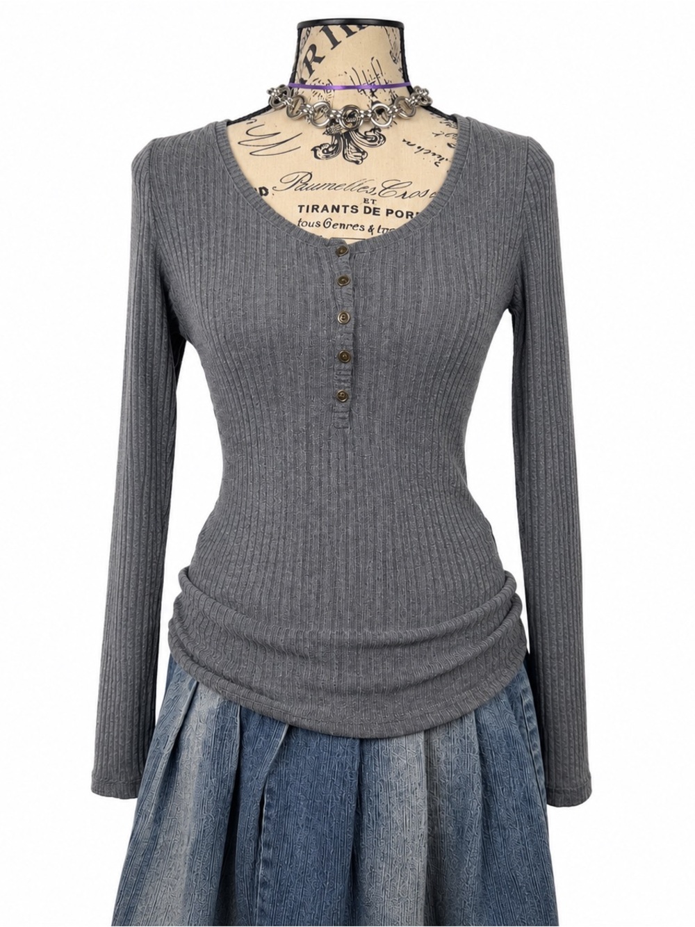 Long-Sleeve Ribbed Henley Top - Gray